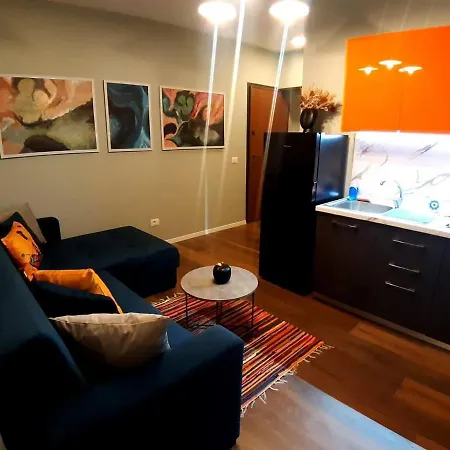 Edea Flat * Tirana